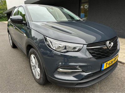 Opel Grandland X 1.2 turbo online ed.