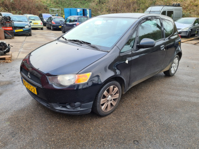 Mitsubishi Colt 1.3 invite