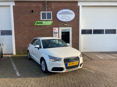 Audi A1 1.2 tfsi attraction pro line business