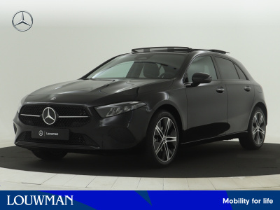 Mercedes-Benz A-Klasse 250 e star edition luxury line | nightpakket | dodehoekassistent | parkeerpakket met achteruitrijcamera | panoramaschuifdak | extra usb-poorten | sfeerverlichting | draadloos oplaadsysteem voor smartphone |