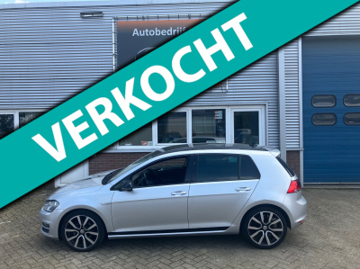 Volkswagen Golf 1.6 tdi highline bluemotion