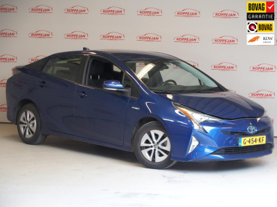 Toyota Prius 1.8 active, navigatie, acc, camera,