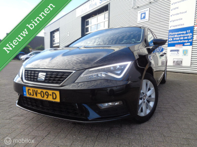 Seat Leon 1.5 tsi 130pk business style/airco/ecc/cruise/full led/lm velgen/trekhaak/1st eig