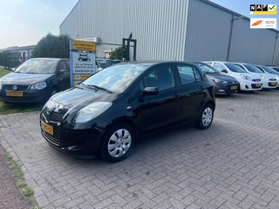 Toyota Yaris 1.3 vvti terra