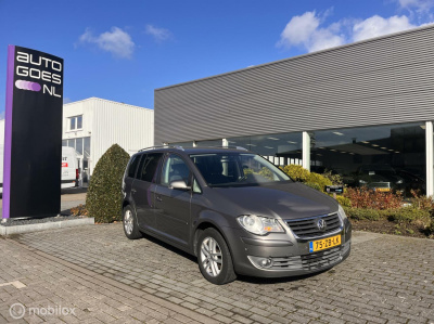 Volkswagen Touran 1.4 tsi highline business navi trekhaak