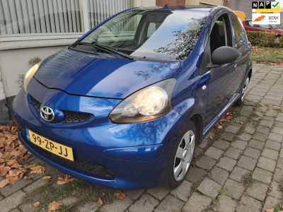 Toyota Aygo 1.0-12v