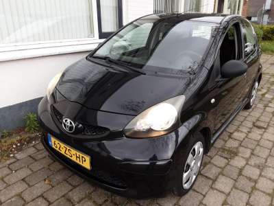 Toyota Aygo 1.0-12v