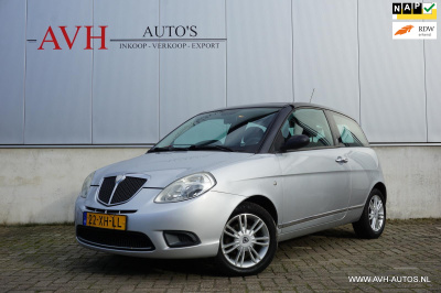 Lancia Y(psilon) 1.4-16v oro