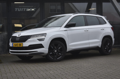 Skoda Karoq 1.5 tsi act sportline | trekhaak | virtual cockpit | stoelverwarming | camera | canton | acc | nap | led | dab