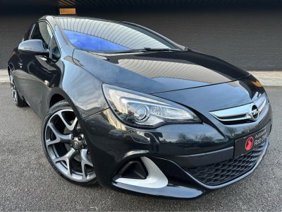 Opel Astra gtc 2.0 turbo opc