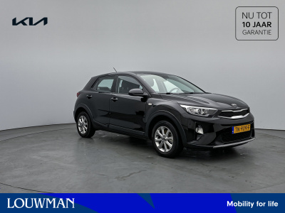 Kia Stonic 1.2 mpi comfortplusline navigator | parkeersensoren achter | lm velgen | airco | camera | trekhaak | navigatie | cruise control |