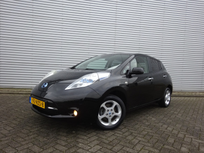 Nissan Leaf base 24 kwh climate / cruise / navi / camera / nap