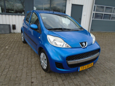 Peugeot 107 1.0-12v xs