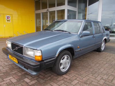 Volvo 740 gl 2.3 lpg stuurbekr., trekh., zie tekst!!