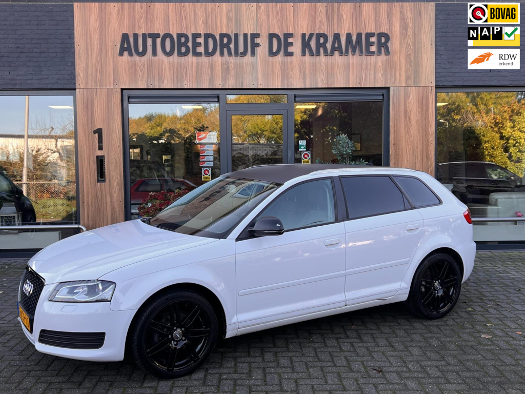 Audi A3 sportback 1.6 attraction business edition