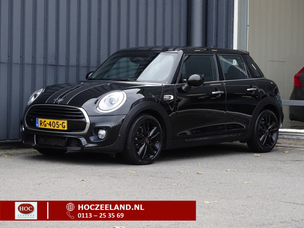 Mini Cooper mini 1.5 serious business automaat | jcw pack | king's cross