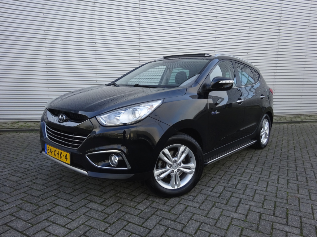 Hyundai Ix35 1.6i gdi style panoramadak / trekhaak / climate / cruise / lm velgen