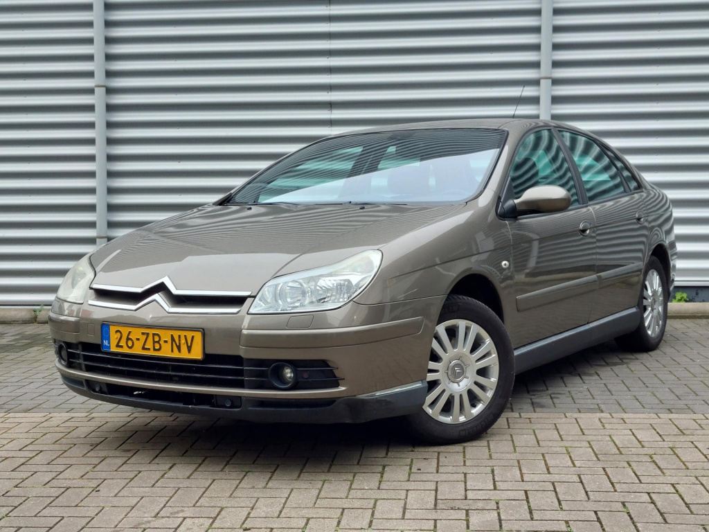 Citroen C5 2.0i 16v caractere nieuwe apk clima/lmv/trekhaak