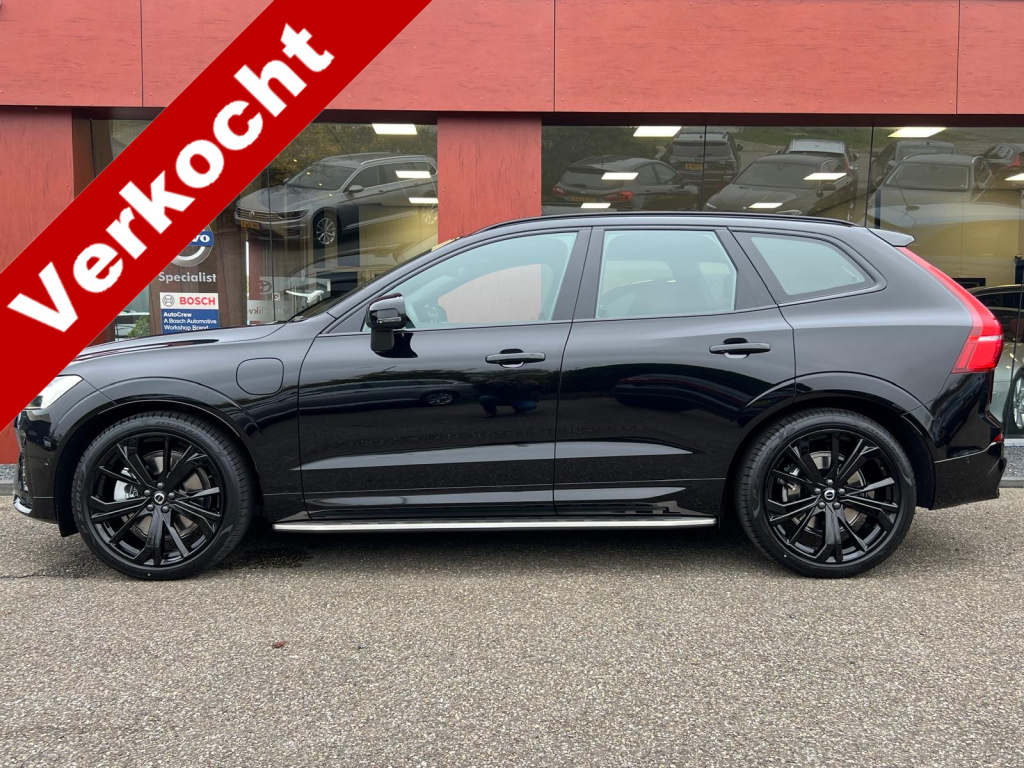 Volvo XC60 2.0 recharge t8 awd ultra black edition