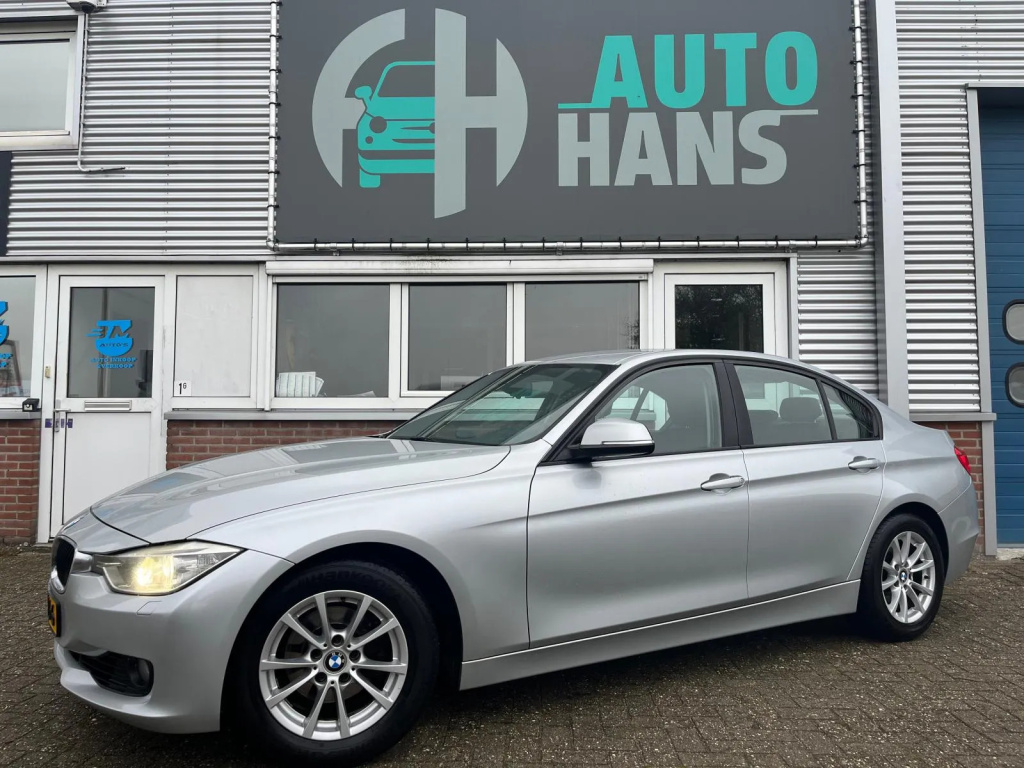 BMW 3-serie 320i high executive | orig. nl | zeer netjes