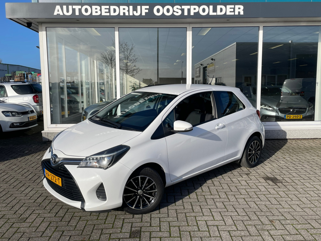 Toyota Yaris 1.3 vvt-i now