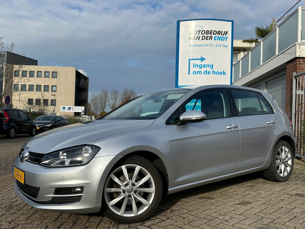 Volkswagen Golf 1.4 tsi highline trekhaak camera 1e eigenaar