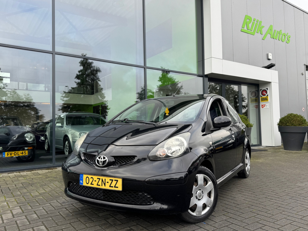 Toyota Aygo 1.0-12v + * 5 deurs * e.l ramen * nap