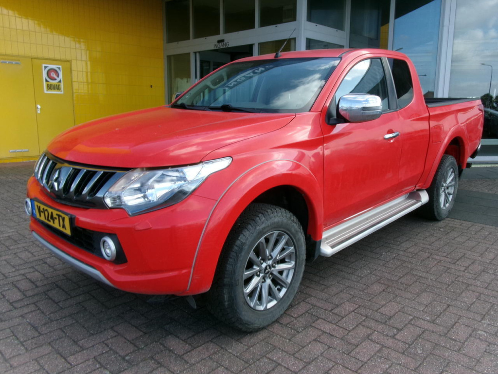 Mitsubishi L200 2.4 di-d 4x4 airco 4wd ( lees tekst!! )