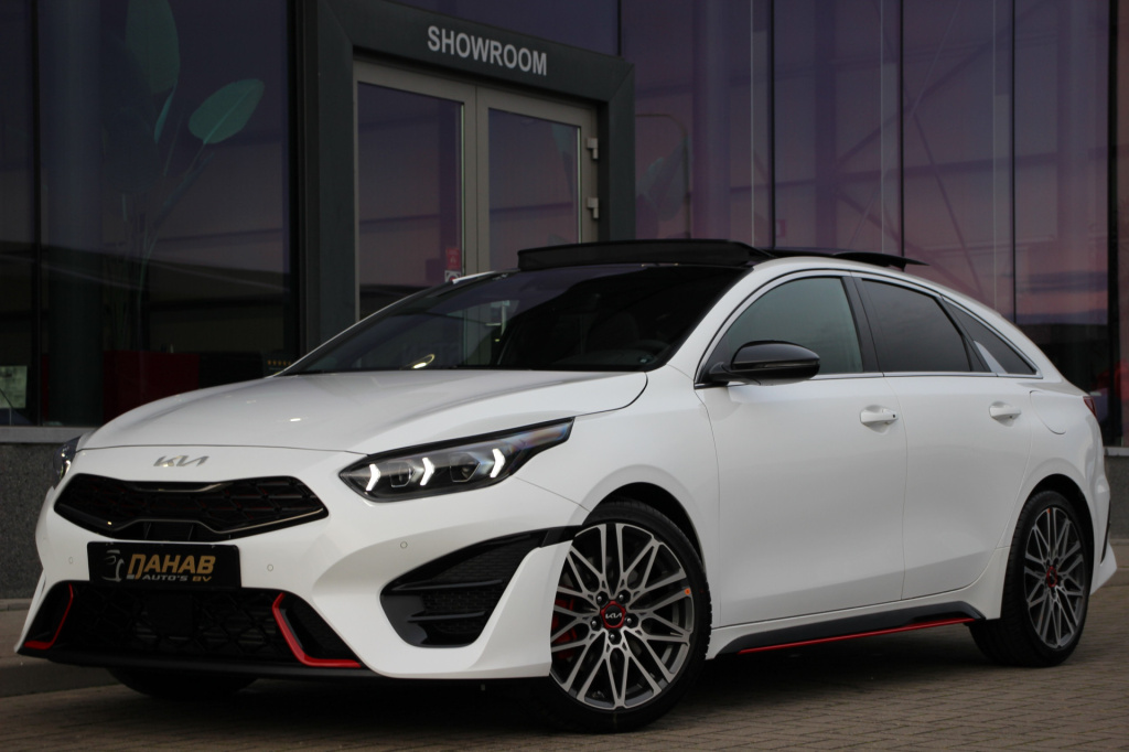 Kia Proceed 1.6 t-gdi gt | direct leverbaar | 204pk | panoramadak | sportuitlaat