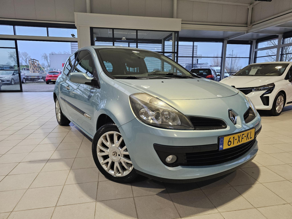 Renault Clio 1.4-16v rip curl