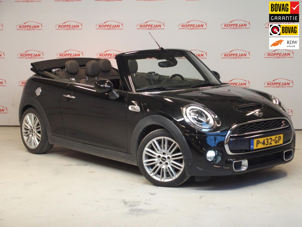 Mini Cooper S Cabrio 2.0 chili serious business, head-up, h&k, adaptive cruise, stoelverw,leder