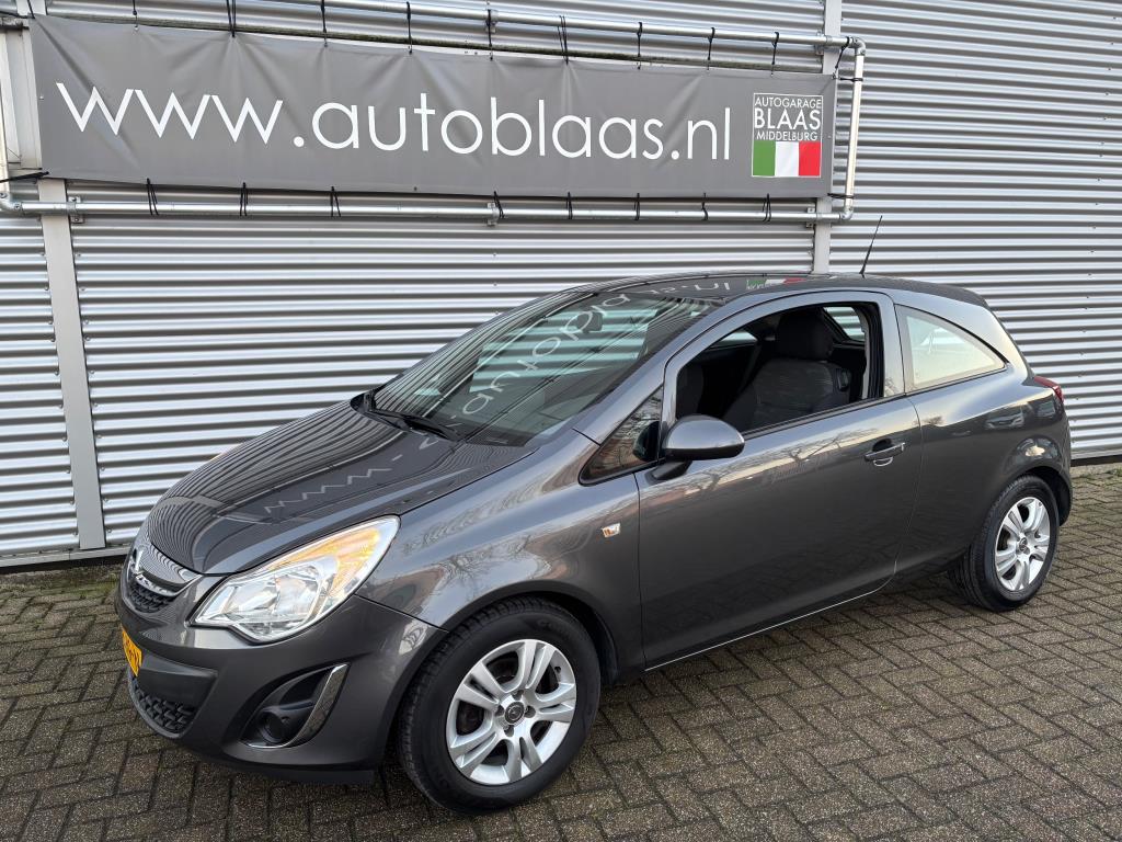 Opel Corsa 1.2-16v color edition