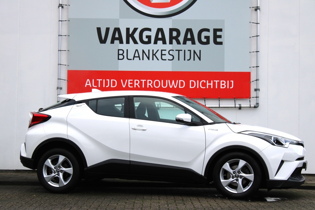 Toyota C-hr 1.8 hybrid active