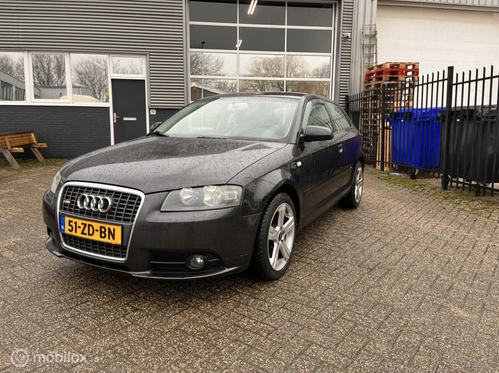 Audi A3 1.8 tfsi ambiente pro line leer