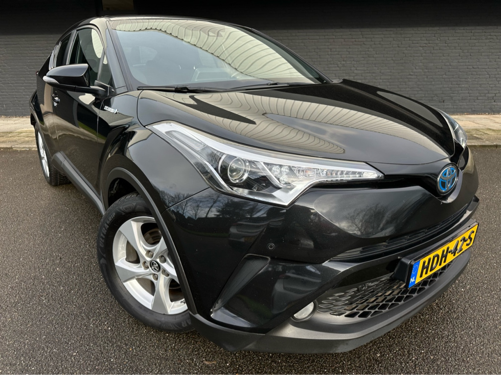 Toyota C-hr 1.8 hybrid dynamic