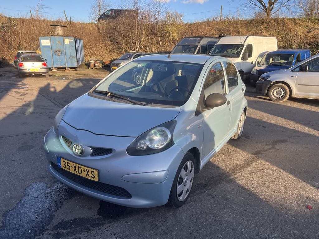 Toyota Aygo 1.0-12v