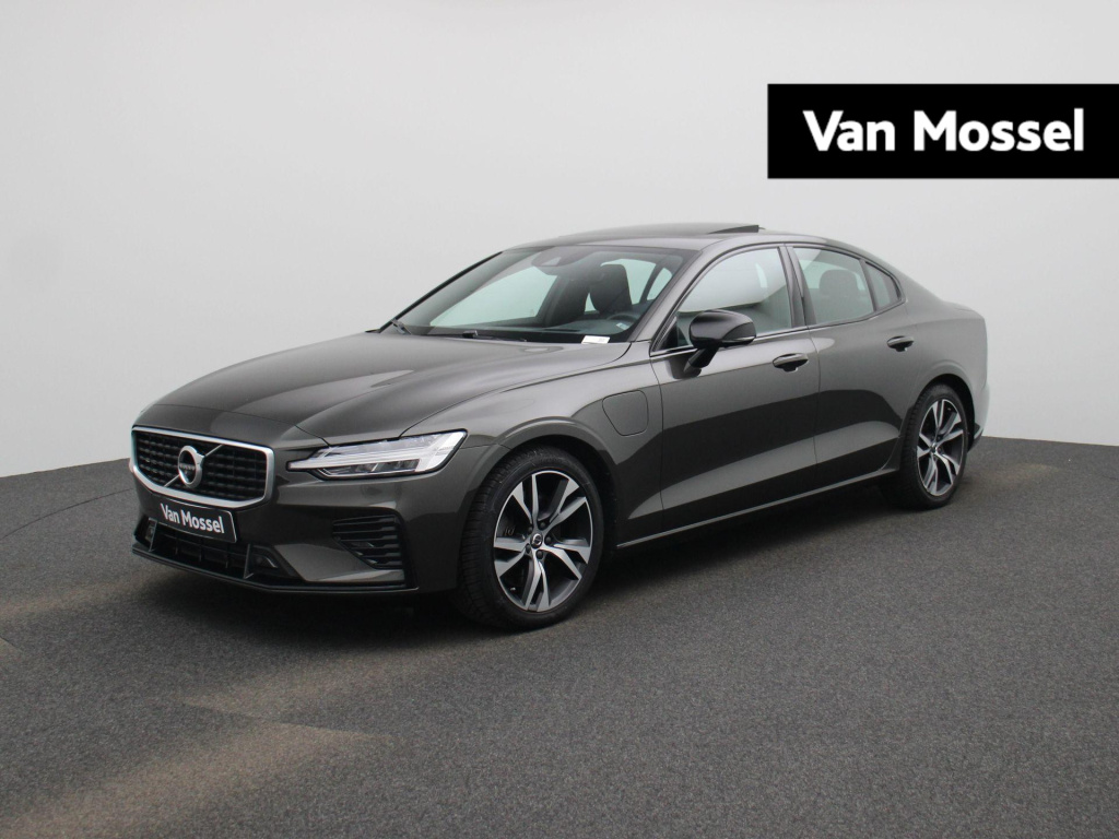 Volvo S60 2.0 t8 awd twin engine r-design | automaat | leder | camera | stoelverwarming | panoramadak | virtual cockpit | navigatie | climate control | memory seats