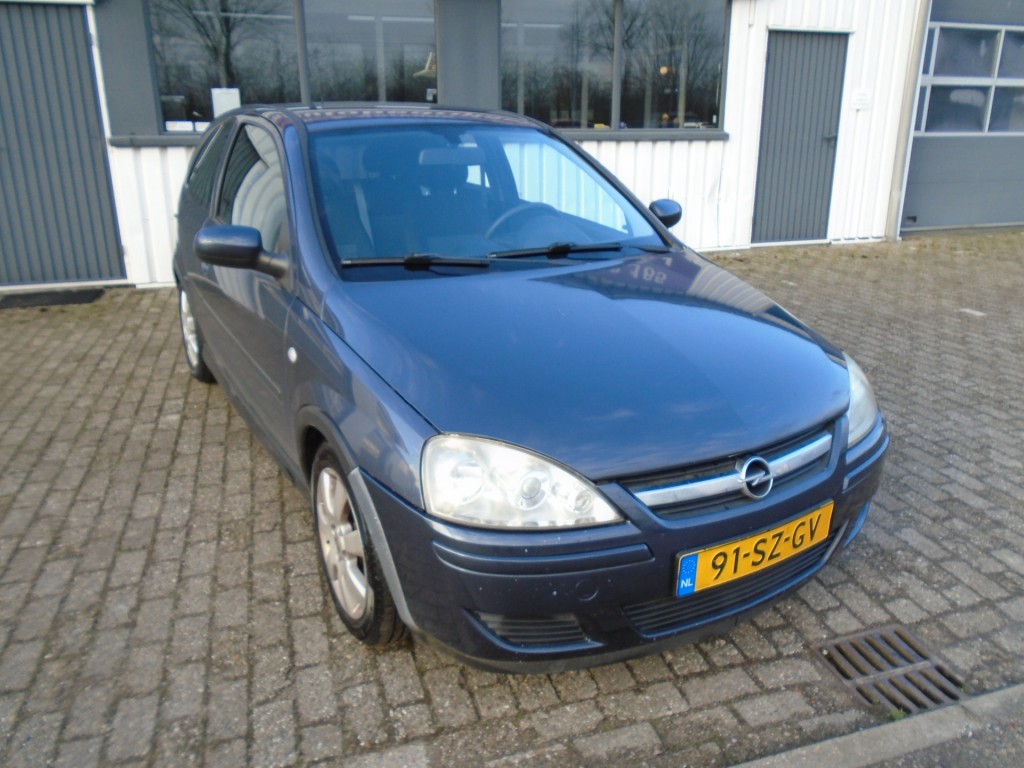 Opel Corsa 1.2-16v silverline