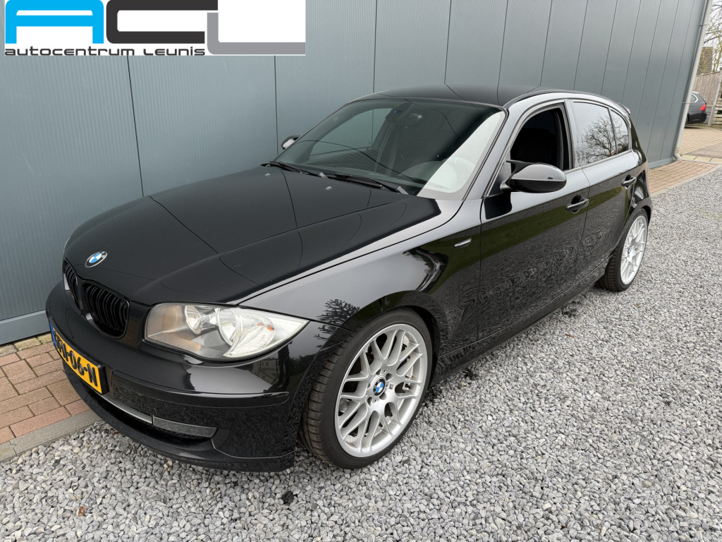 BMW 1 Serie 118d corporate executive sportline 5-drs