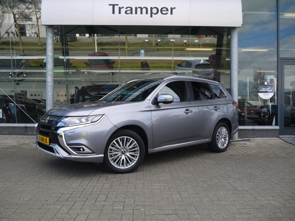 Mitsubishi Outlander 2.4 phev instyle|trekhaak|rijklaar