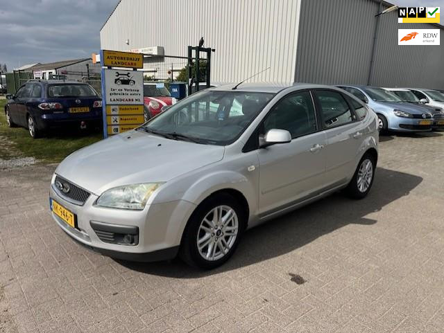 Ford Focus 2.0-16v futura