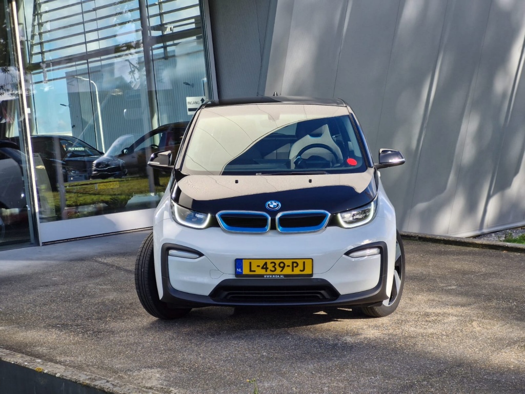 BMW I3