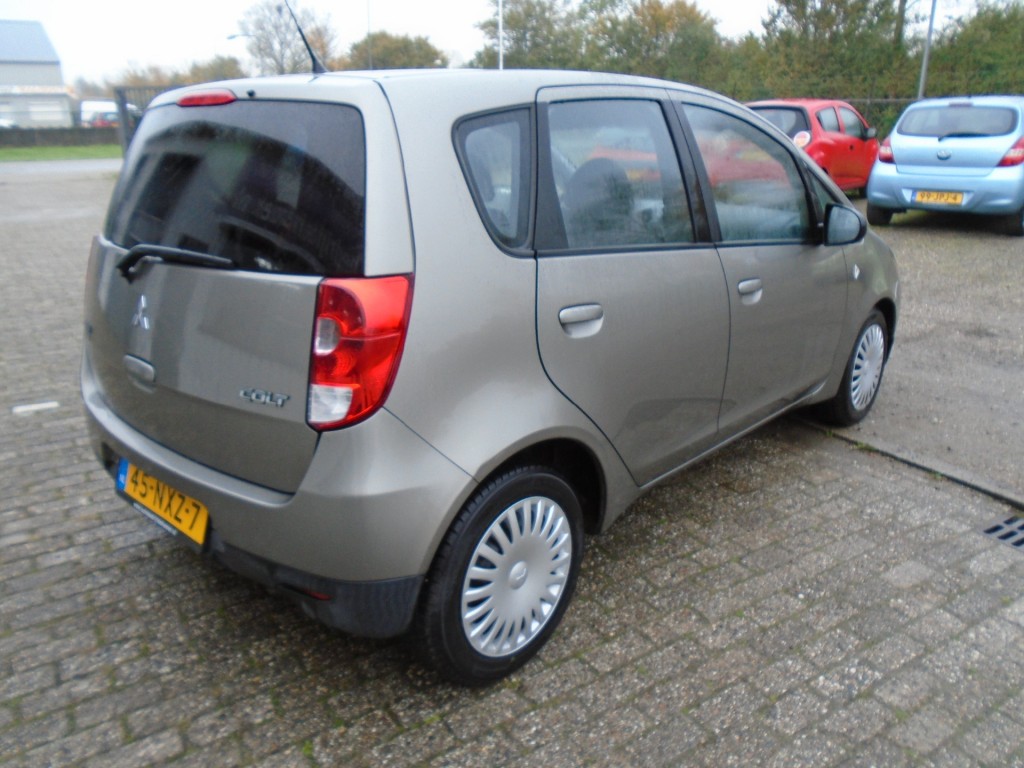 Mitsubishi Colt