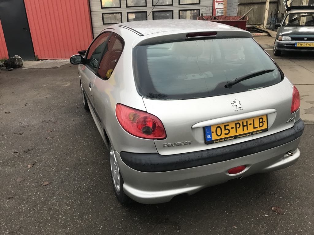 Peugeot 206