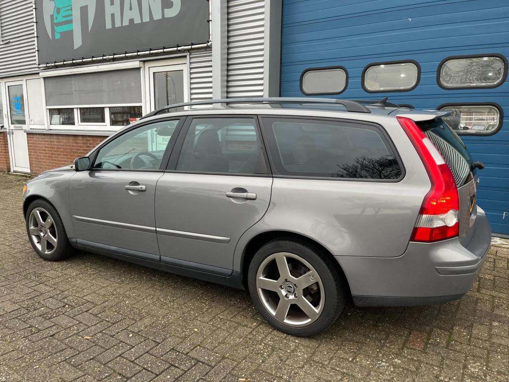 Volvo V50