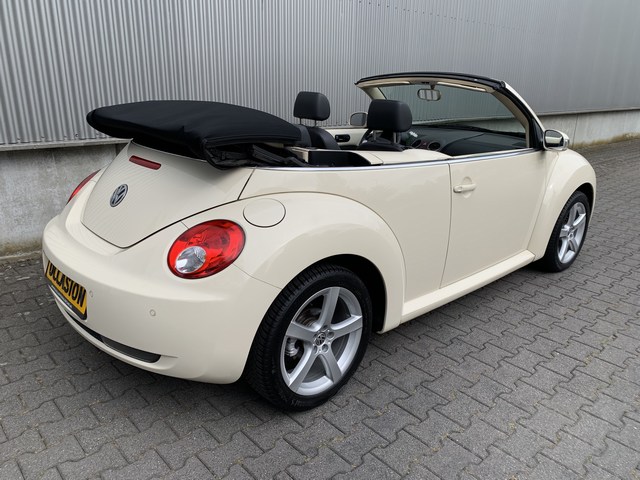 Volkswagen New Beetle