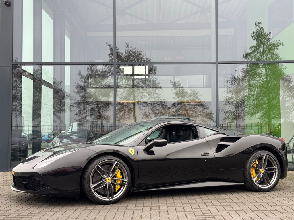 Ferrari 488