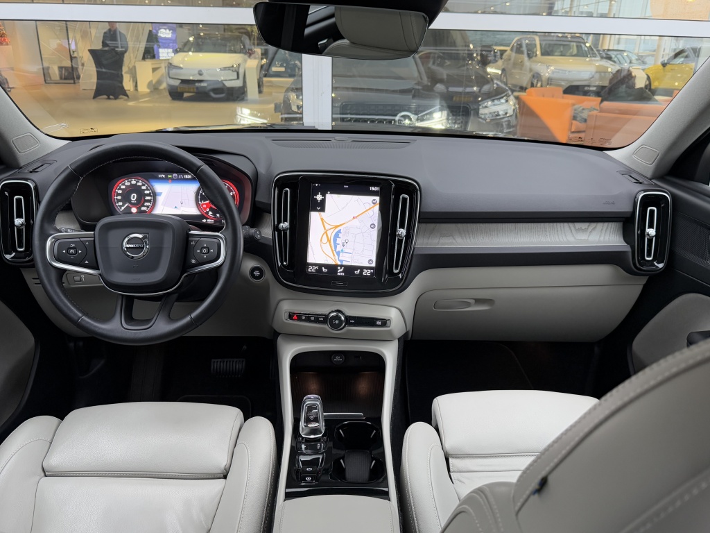 Volvo XC40