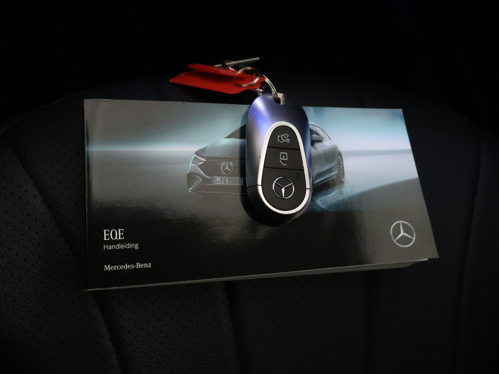 Mercedes-Benz Eqe