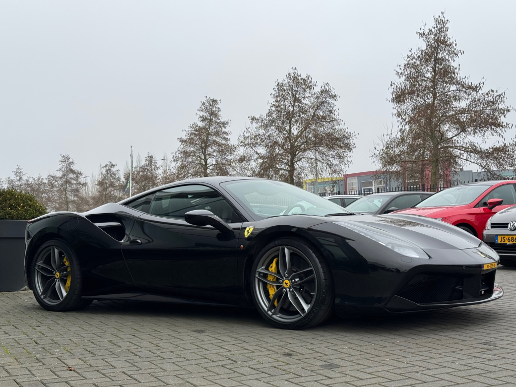 Ferrari 488